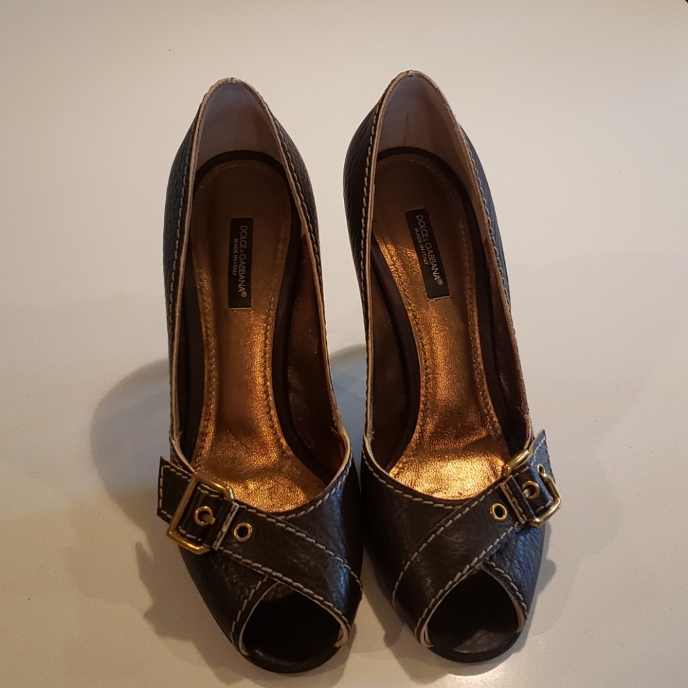 Dark Brown Leather Dolce and Gabbana Pumps sz 7 - Picture 2 of 10
